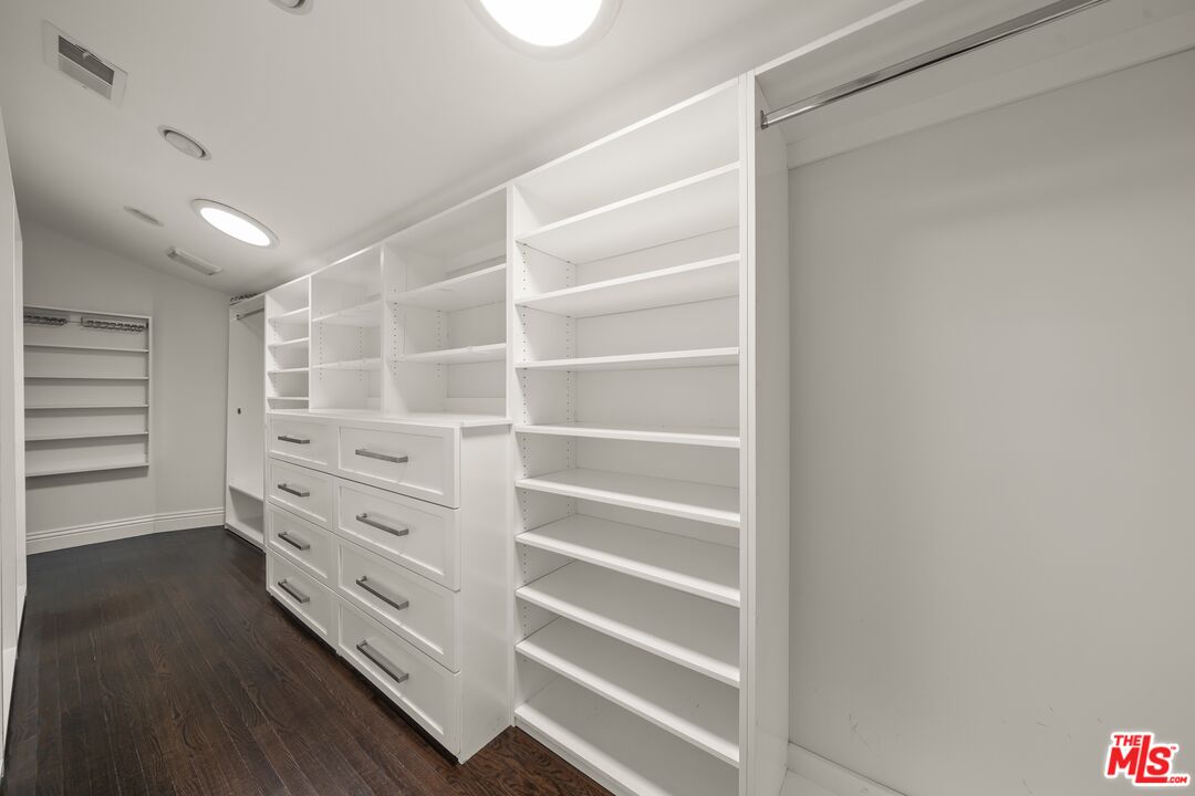9023 Alto Cedro Dr