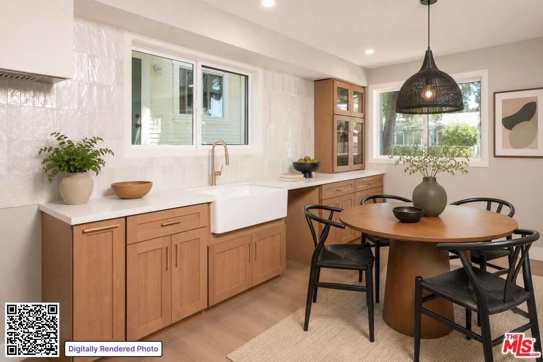 593 E 9th St Unit: B