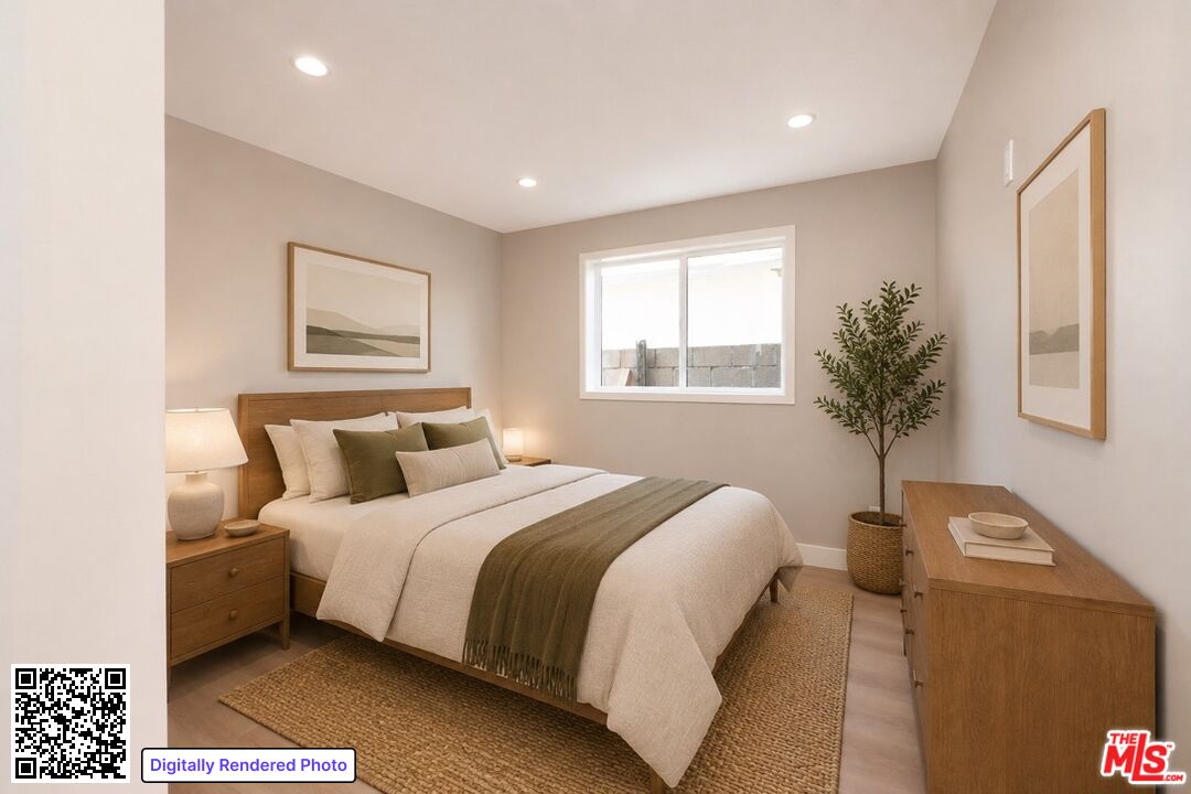 593 E 9th St Unit: B