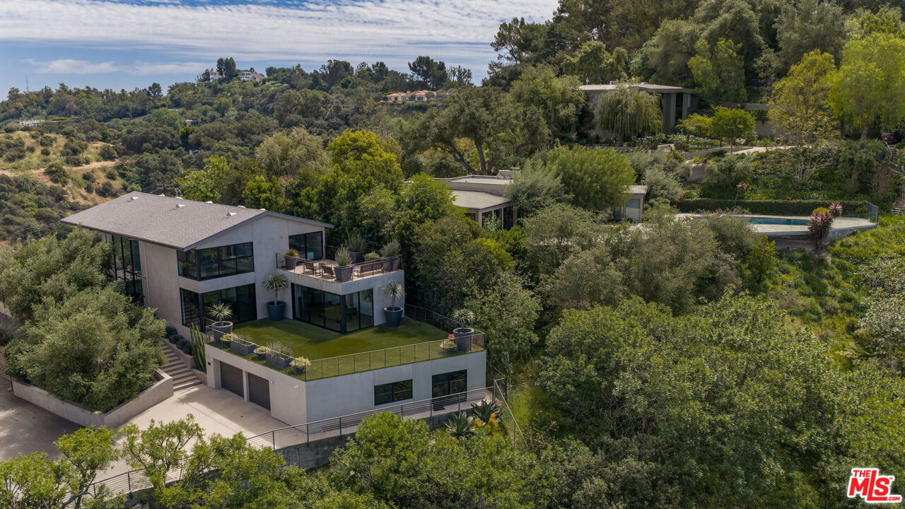 3337 Beverly Ranch Rd