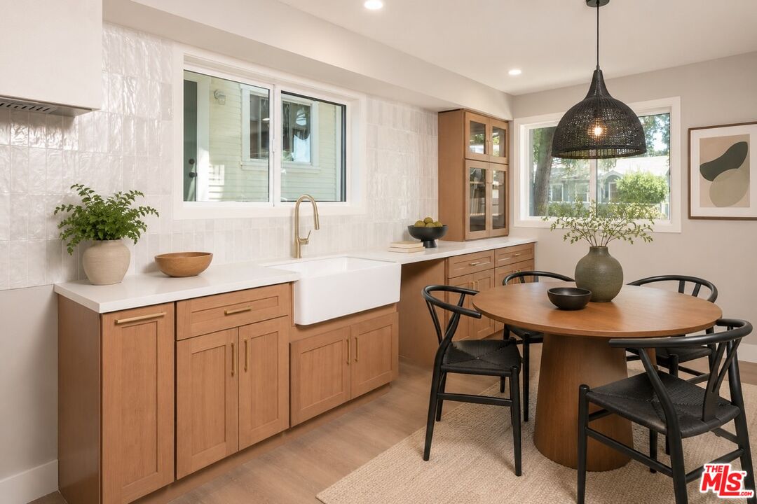 591 E 9th St Unit: B
