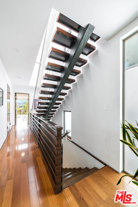 417 Venice Way