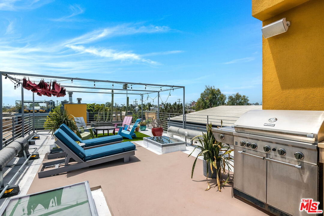 417 Venice Way