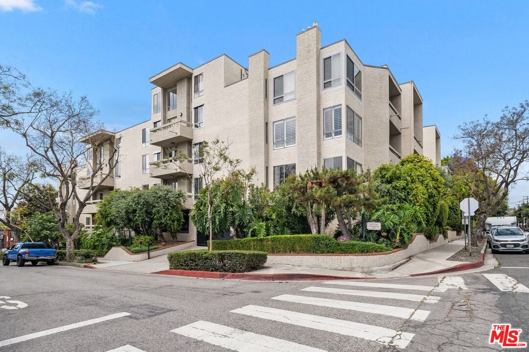 8960 Cynthia St Unit: 208