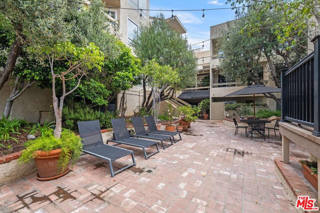 8960 Cynthia St Unit: 208