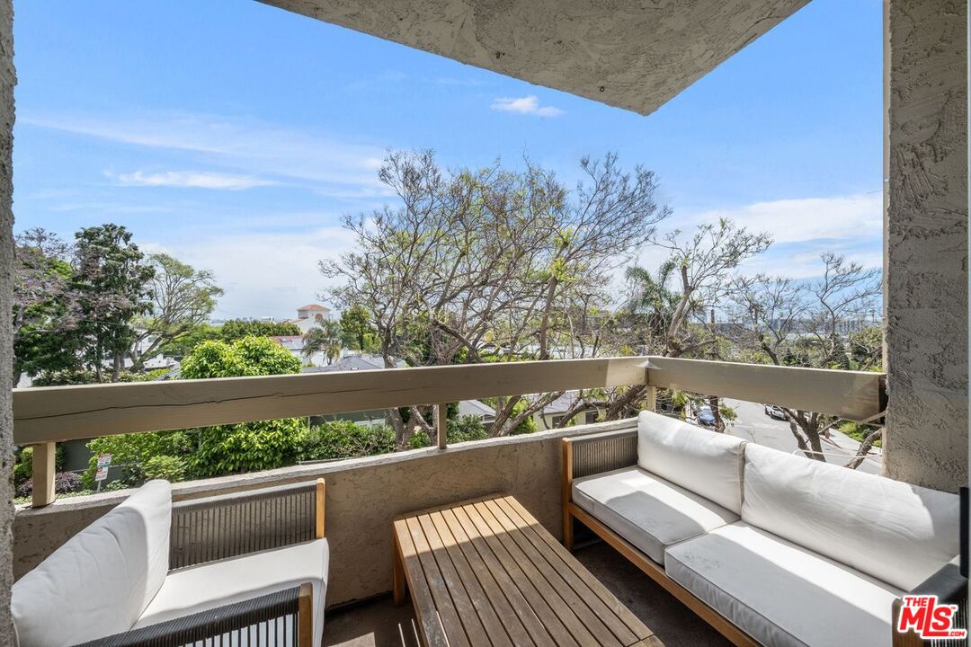 8960 Cynthia St Unit: 208