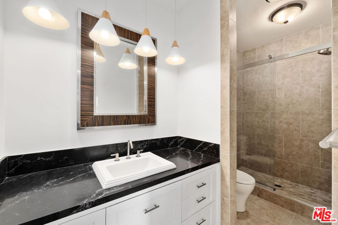 8960 Cynthia St Unit: 208