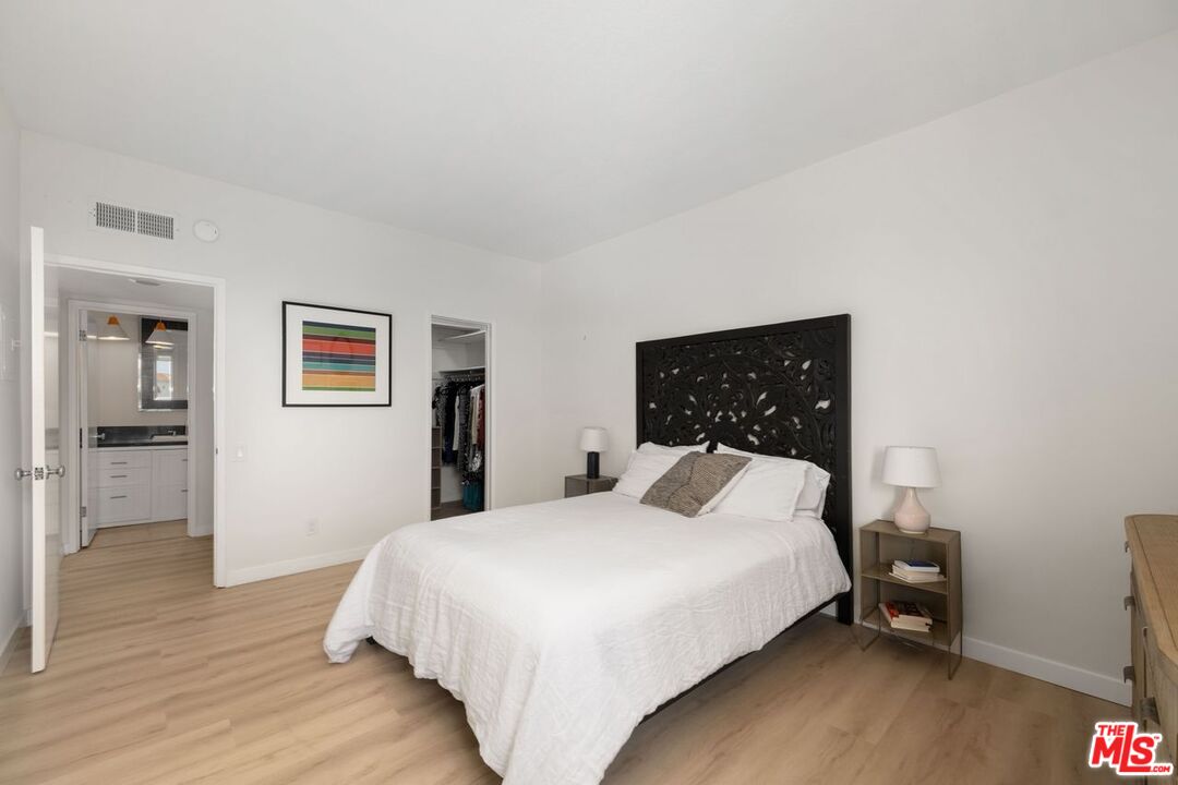 8960 Cynthia St Unit: 208