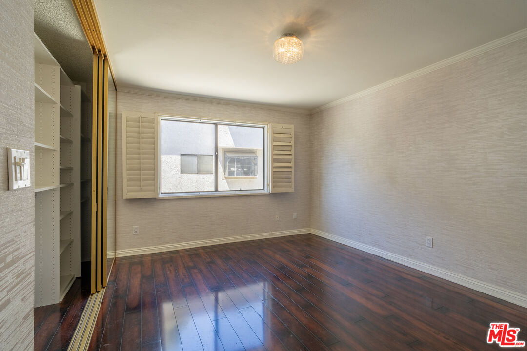 18445 Hatteras St Unit: 504
