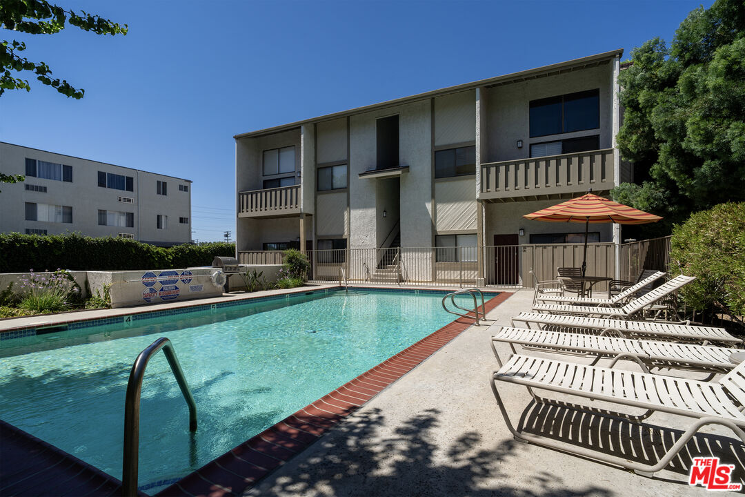 18445 Hatteras St Unit: 504