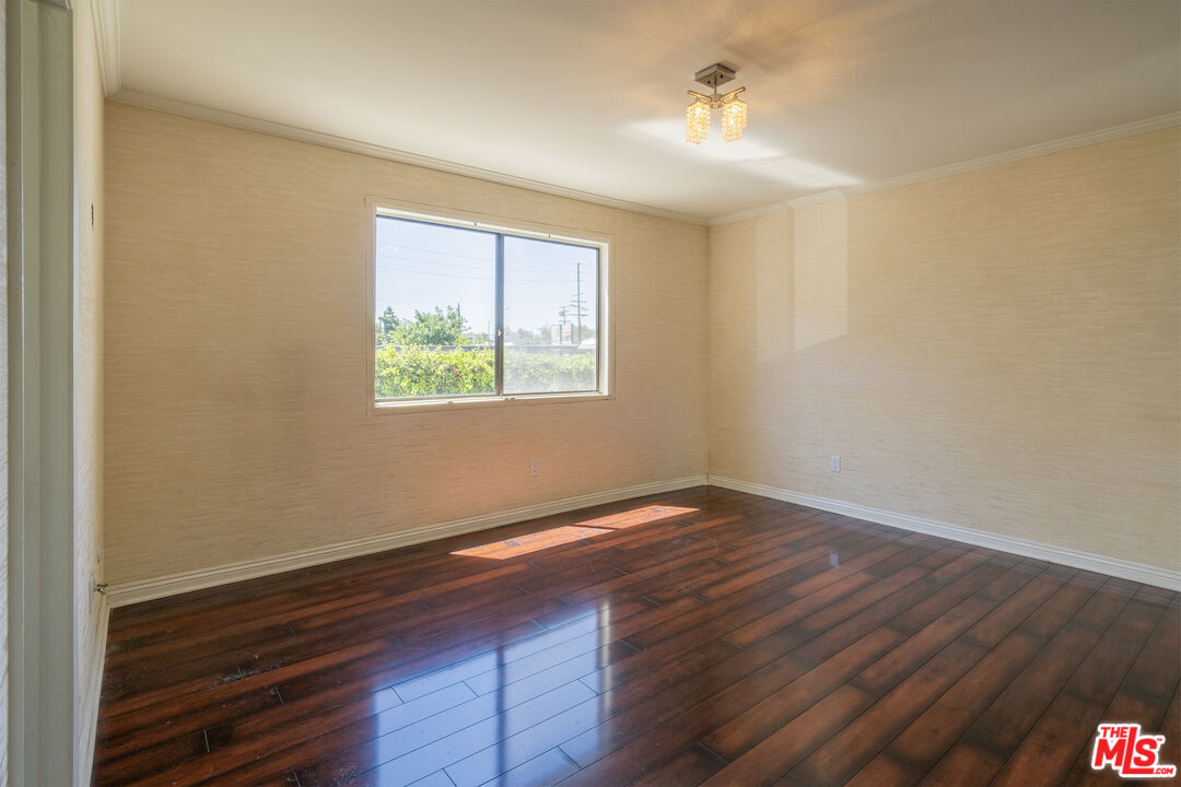 18445 Hatteras St Unit: 504