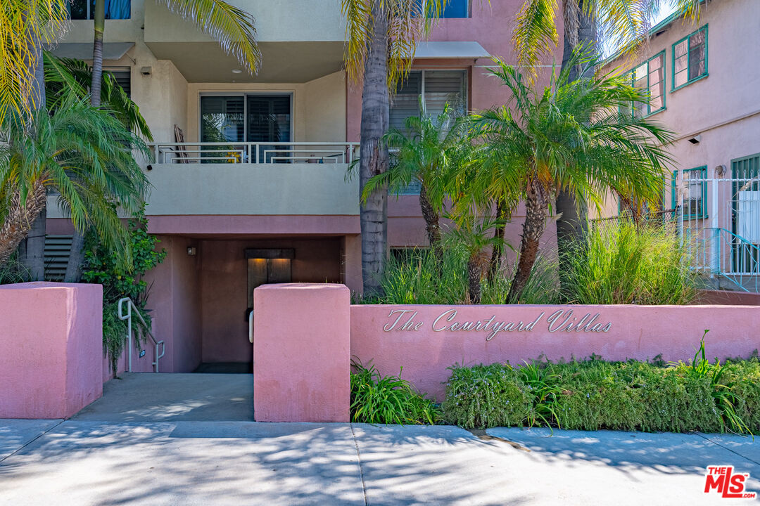 1222 S Westgate Ave Unit: 104