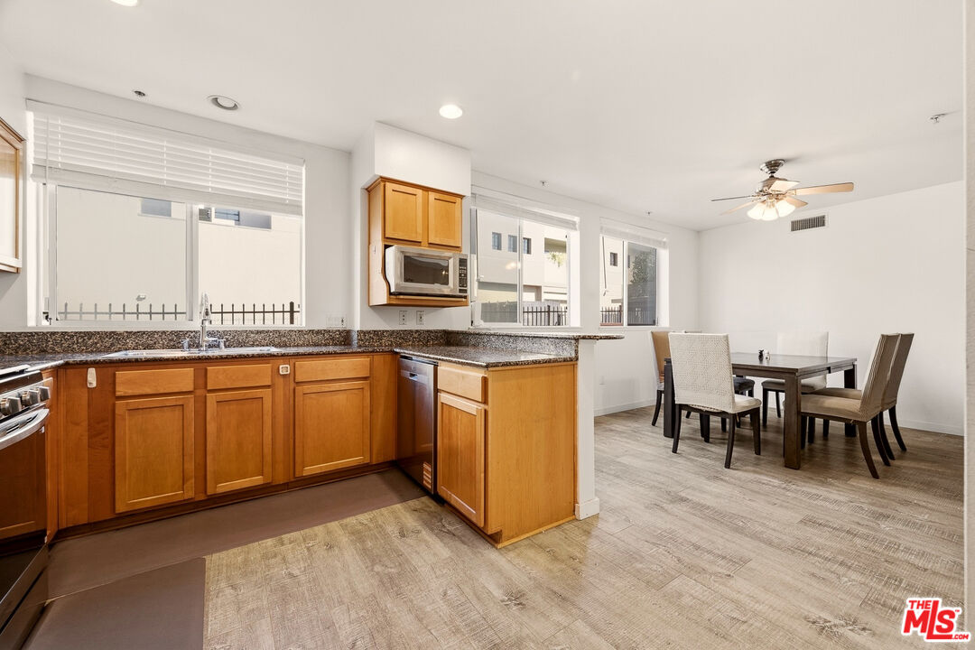 1222 S Westgate Ave Unit: 104