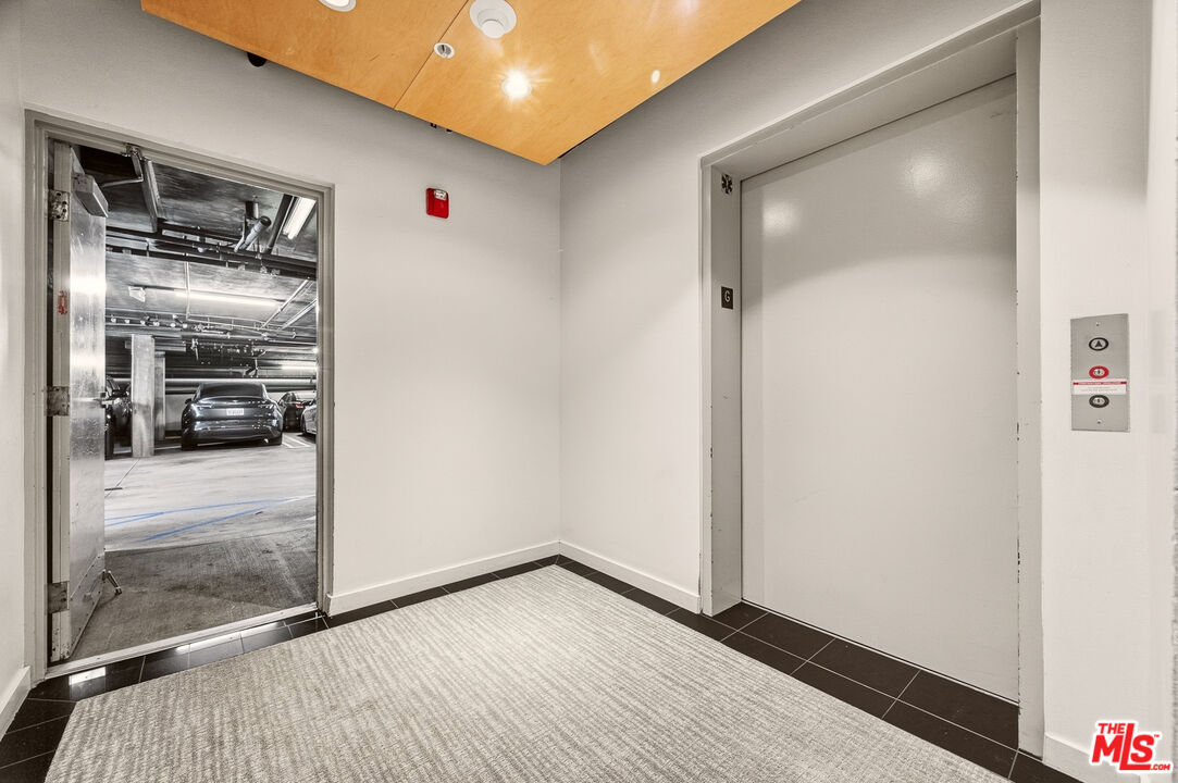 1222 S Westgate Ave Unit: 104