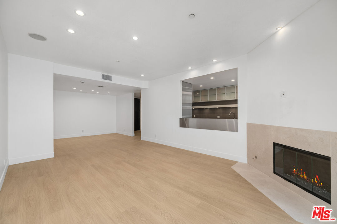 200 N Swall Dr Unit: 9