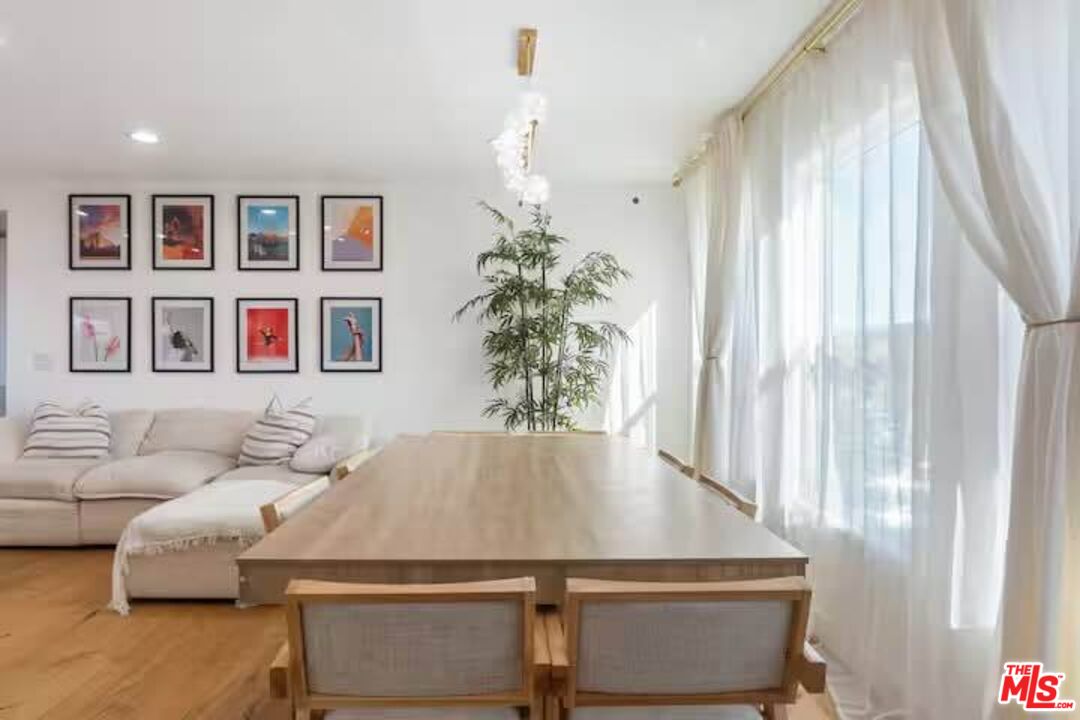 4243 Don Carlos Dr