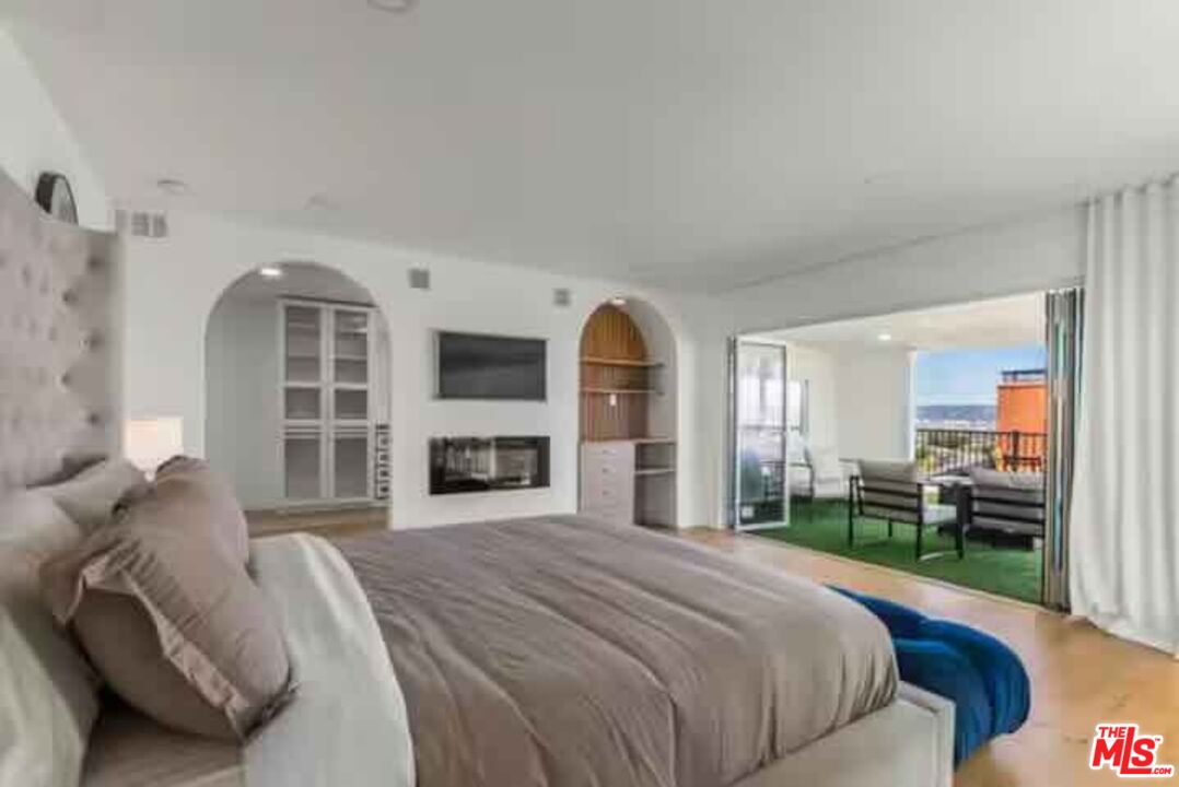 4243 Don Carlos Dr