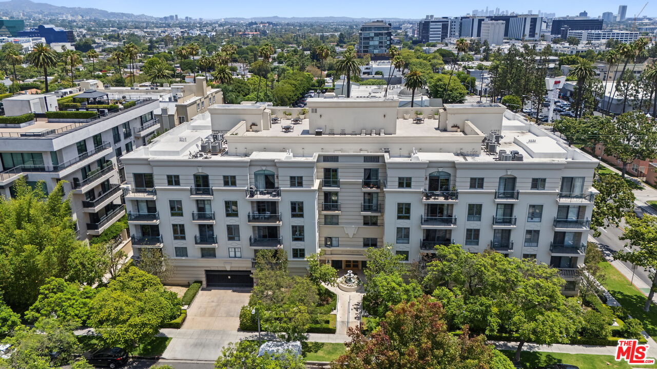 430 N Oakhurst Dr Unit: PH406