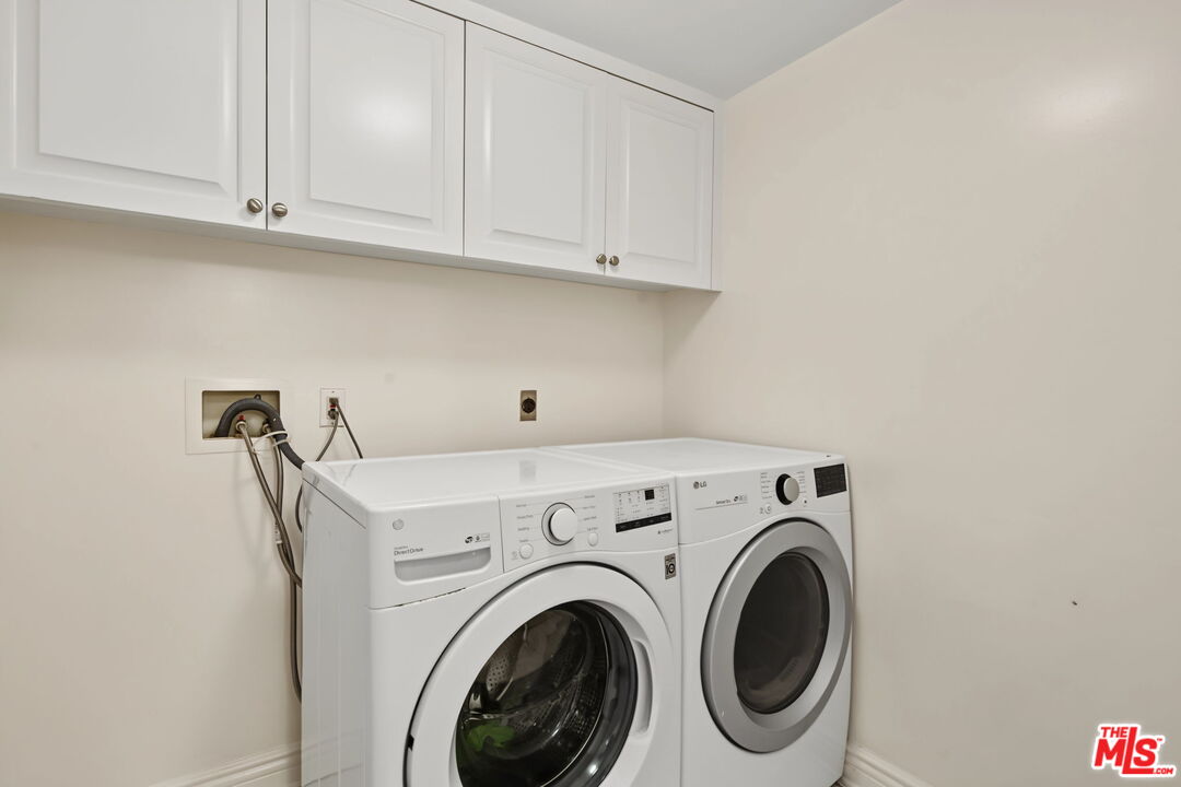 430 N Oakhurst Dr Unit: PH406