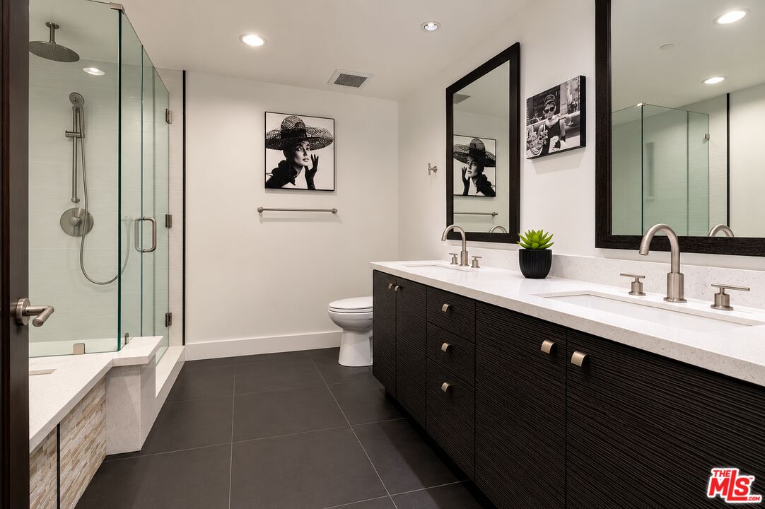 1304 Roxbury Dr Unit: 202