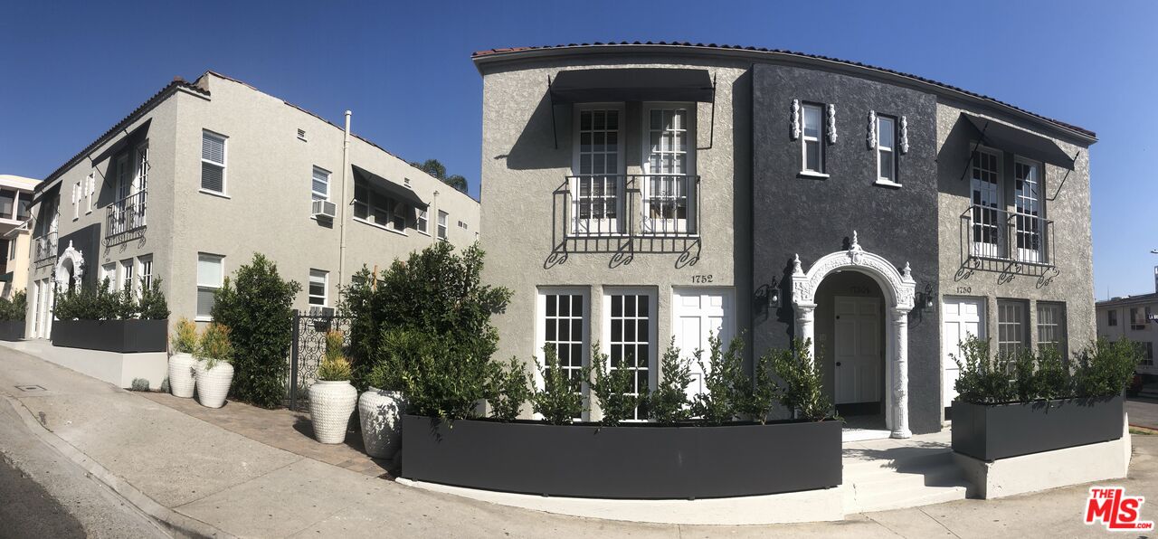 1750 N La Brea Ave