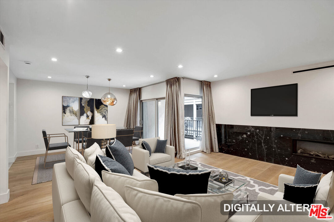 439 N Doheny Dr Unit: 204