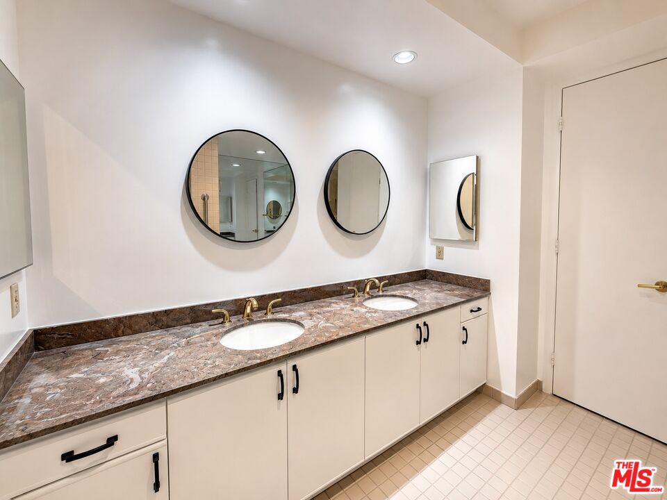 235 S TOWER DR Unit: 102