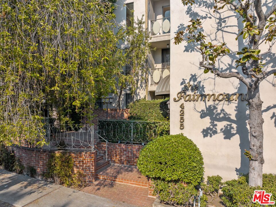 4255 W 5th St Unit: 209