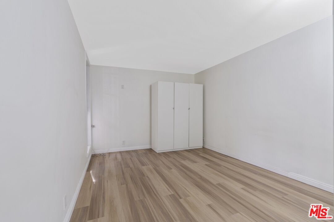 4255 W 5th St Unit: 209