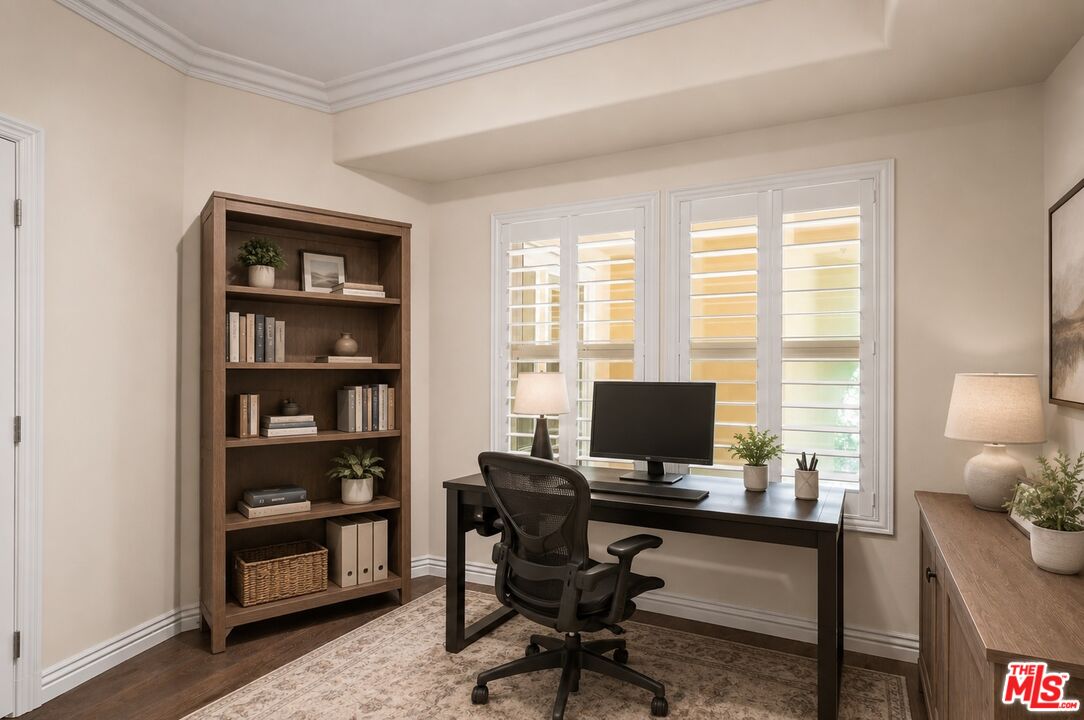 1050 N Edinburgh Ave Unit: 103