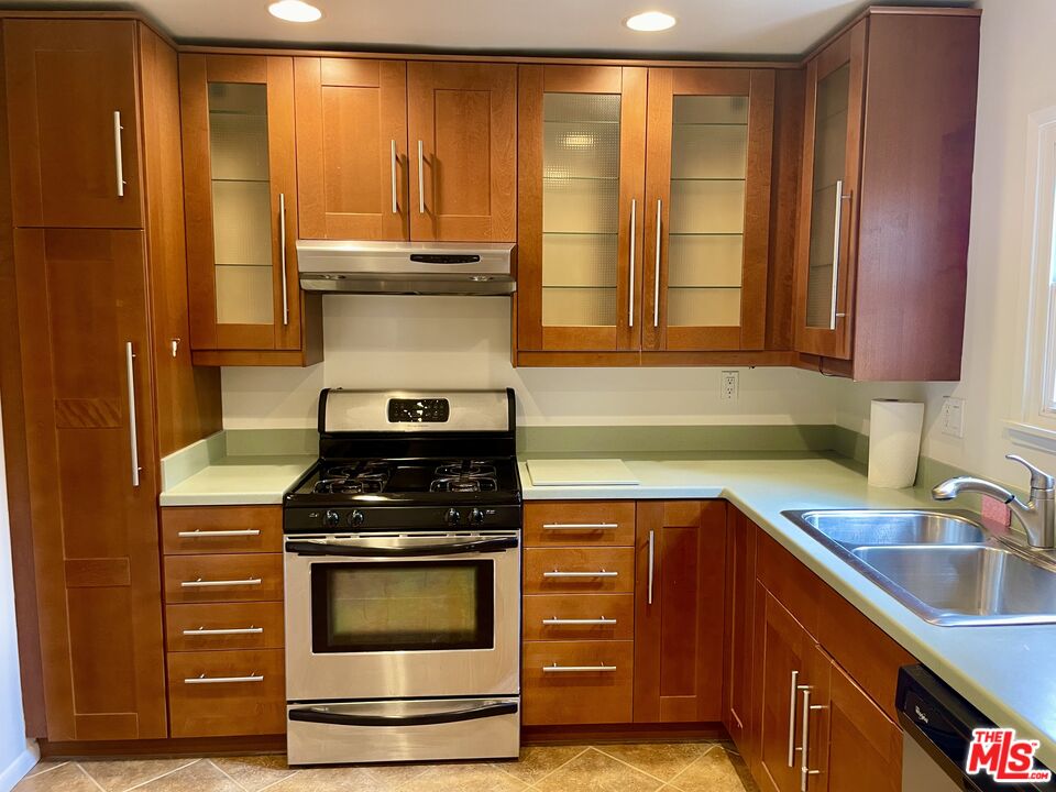 9050 Elevado St Unit: Guest Home