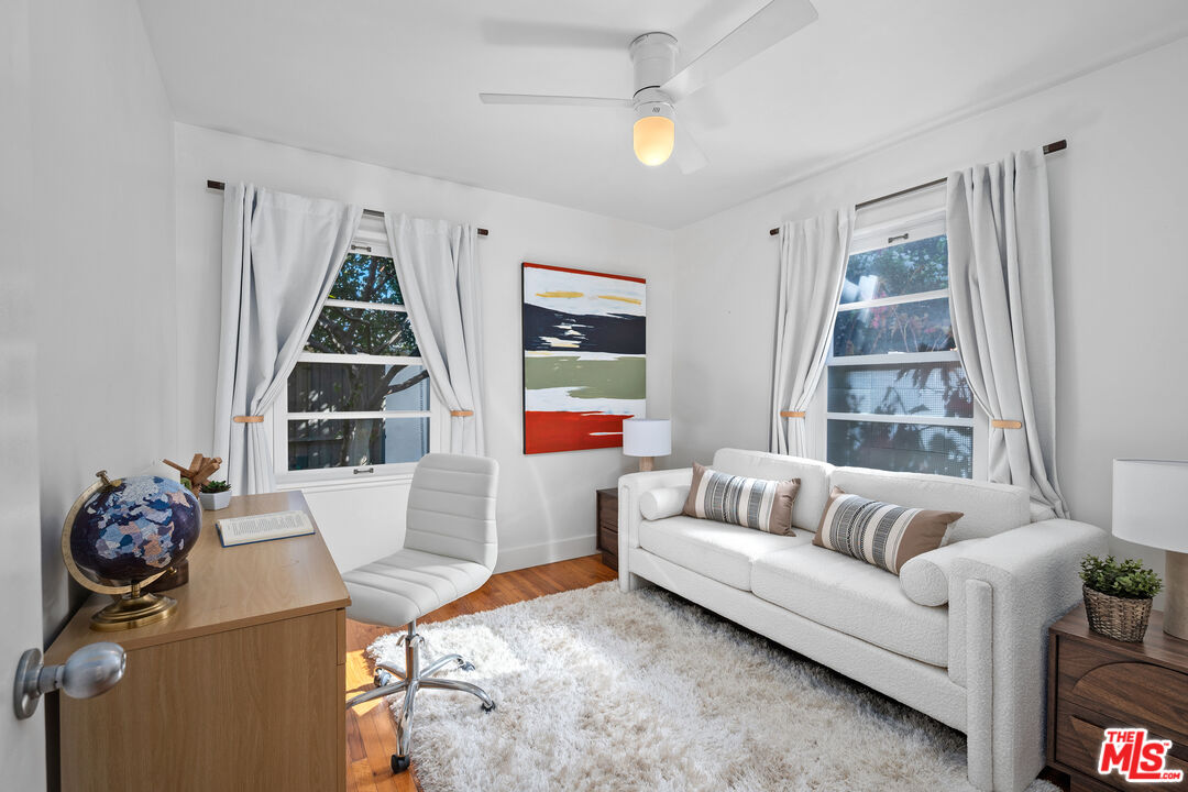 1216 Elm St