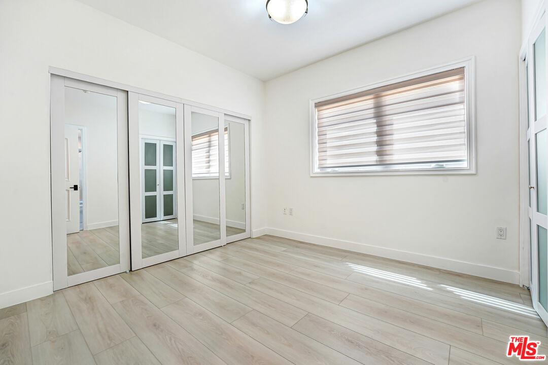 927 S Wooster St Unit: 2