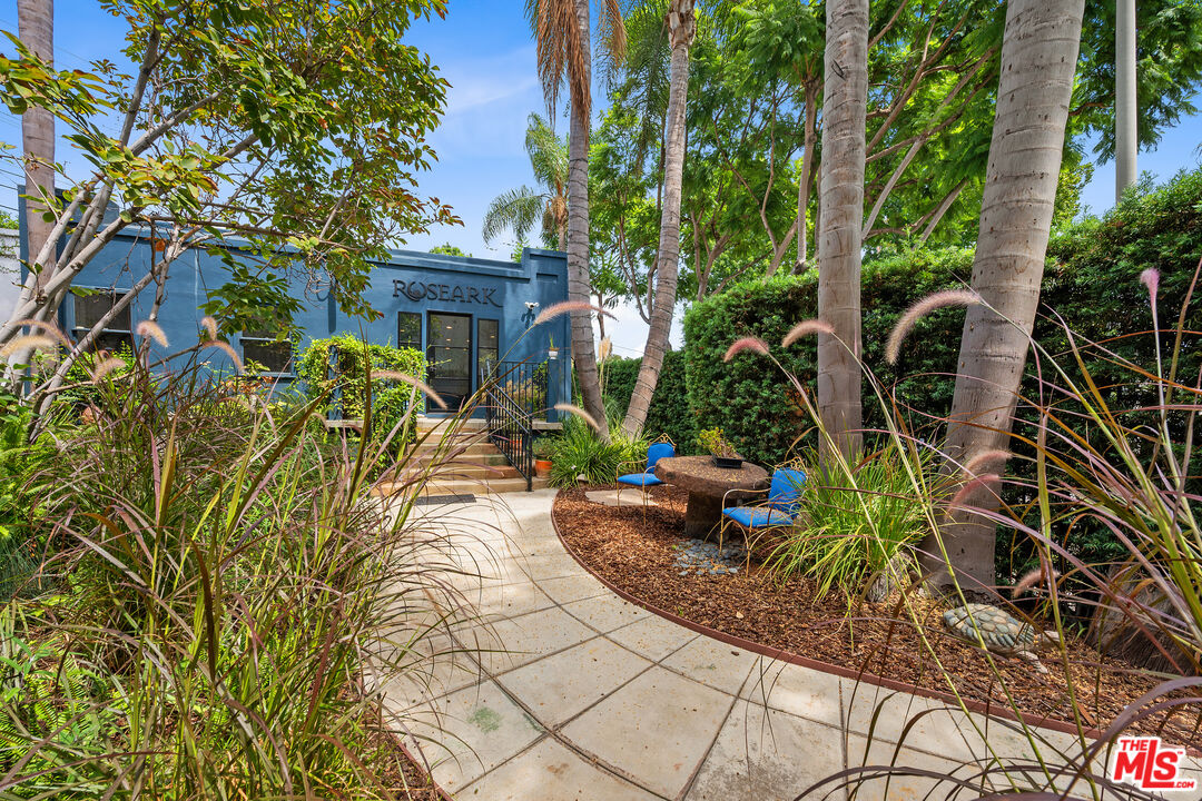 1111 N Crescent Heights Blvd