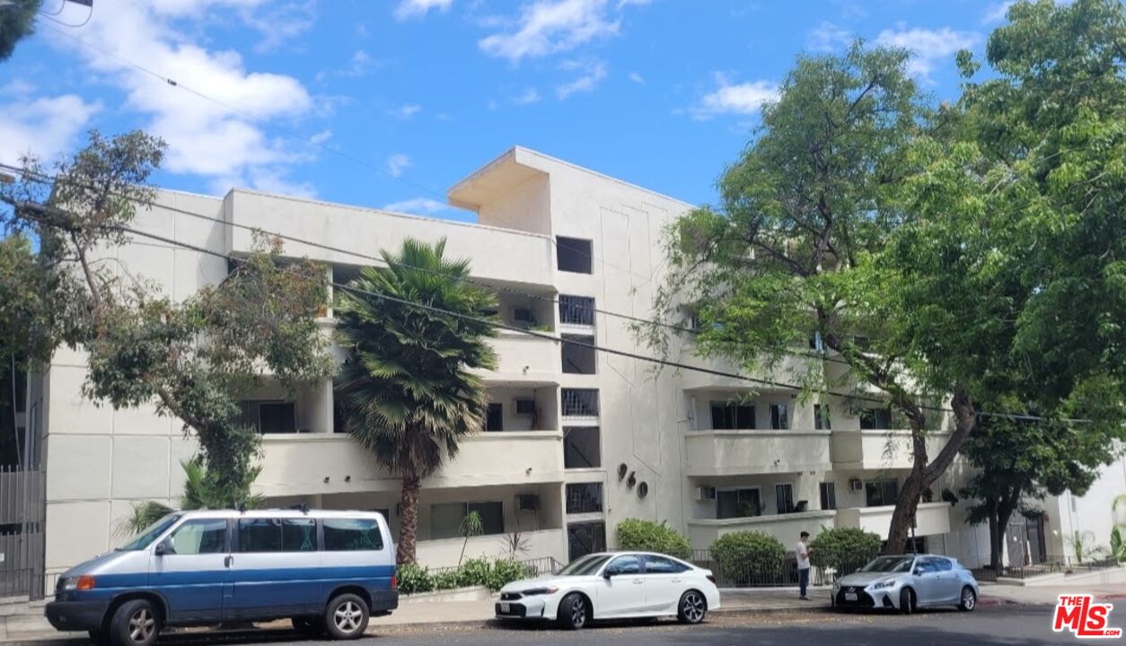 960 Larrabee St Unit: 310