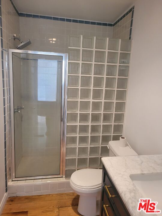 960 Larrabee St Unit: 310
