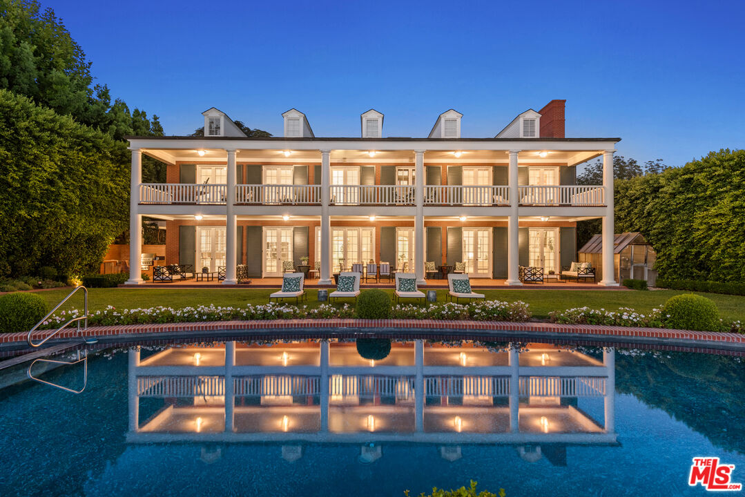 805 N Alpine Dr