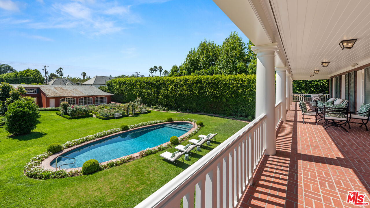 805 N Alpine Dr