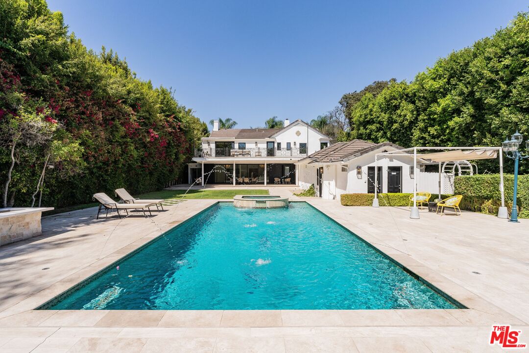 701 Trenton Dr