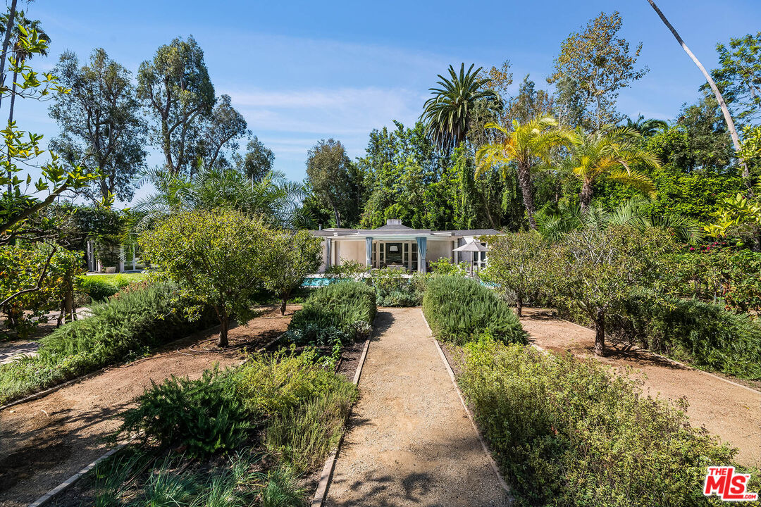 101 Bel Air Rd