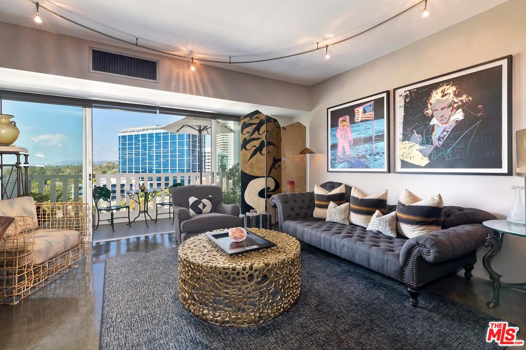 999 N Doheny Dr Unit: 1012