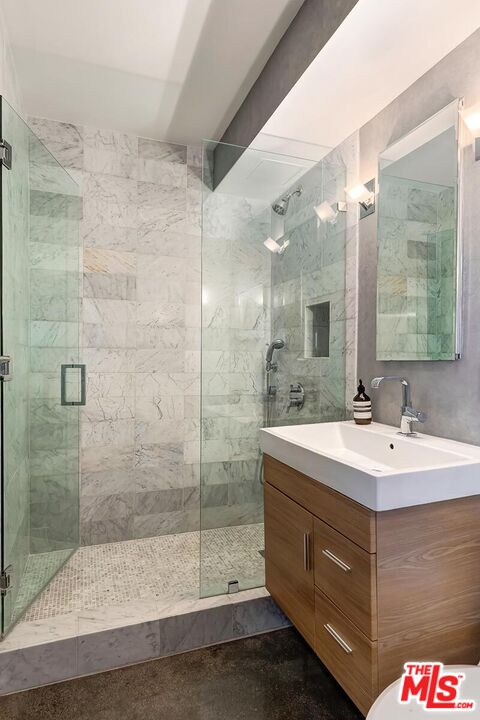 999 N Doheny Dr Unit: 1012