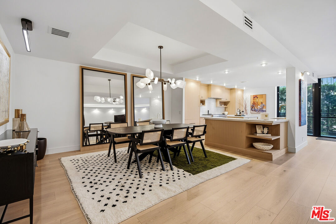 211 S Spalding Dr Unit: 110N