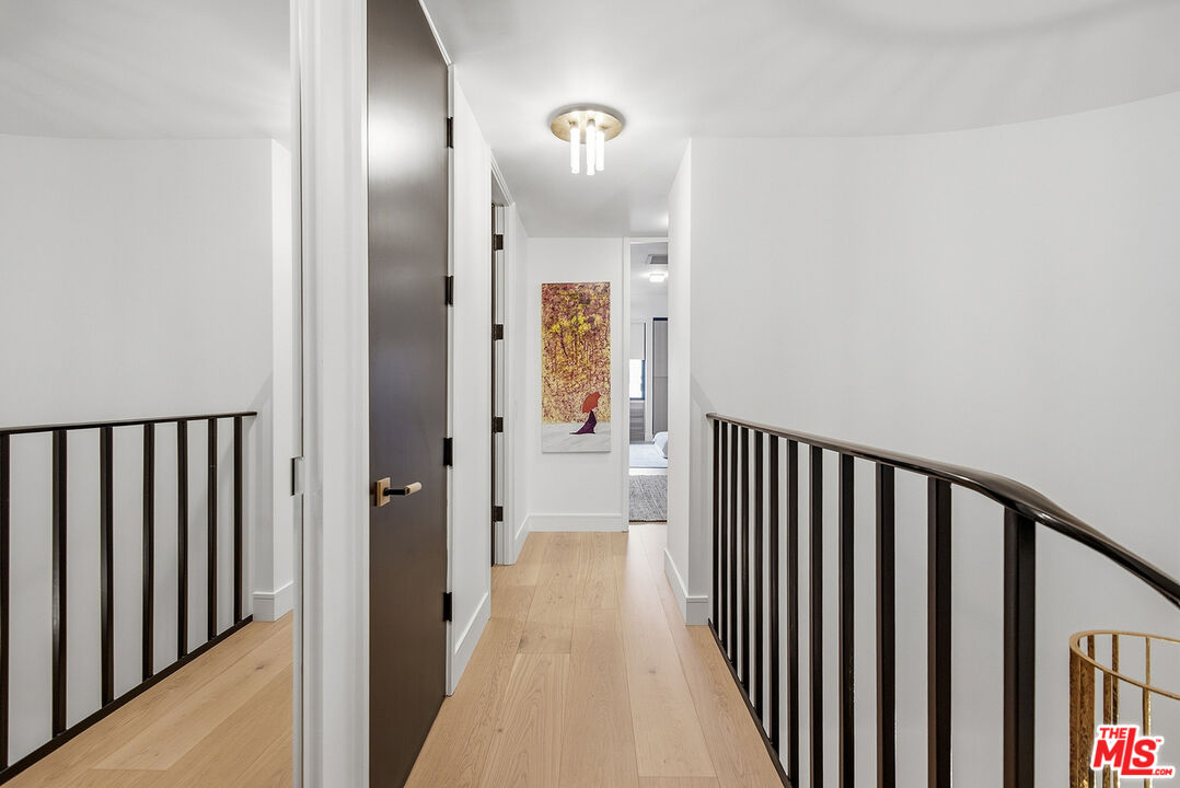 211 S Spalding Dr Unit: 110N