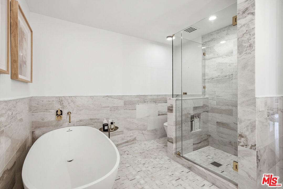 211 S Spalding Dr Unit: 110N
