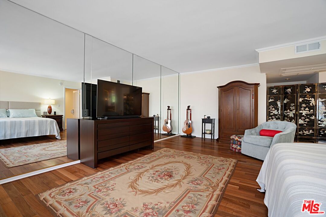9330 Clifton Way Unit: 105