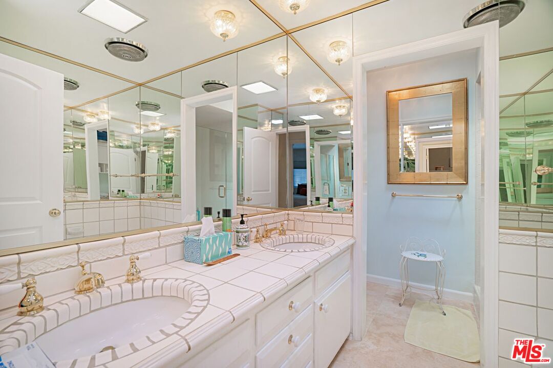 9330 Clifton Way Unit: 105