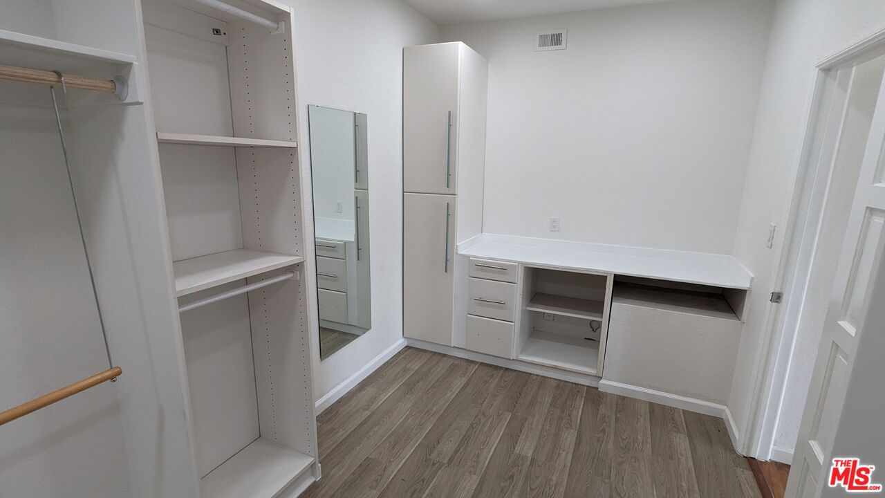 4912 Llano Dr