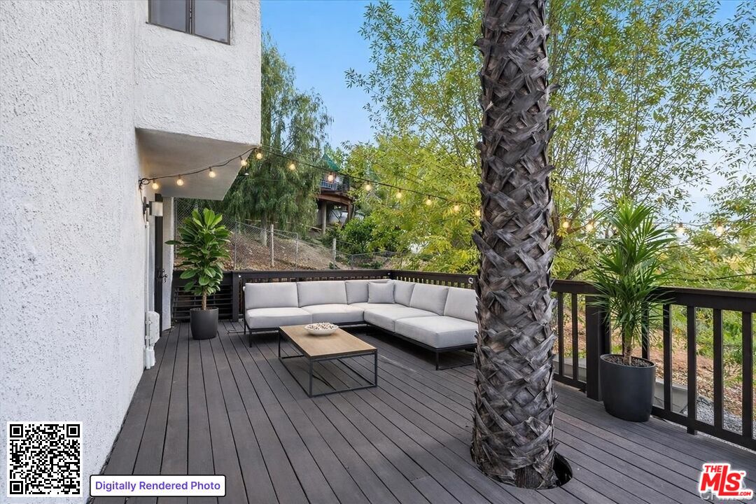 4912 Llano Dr