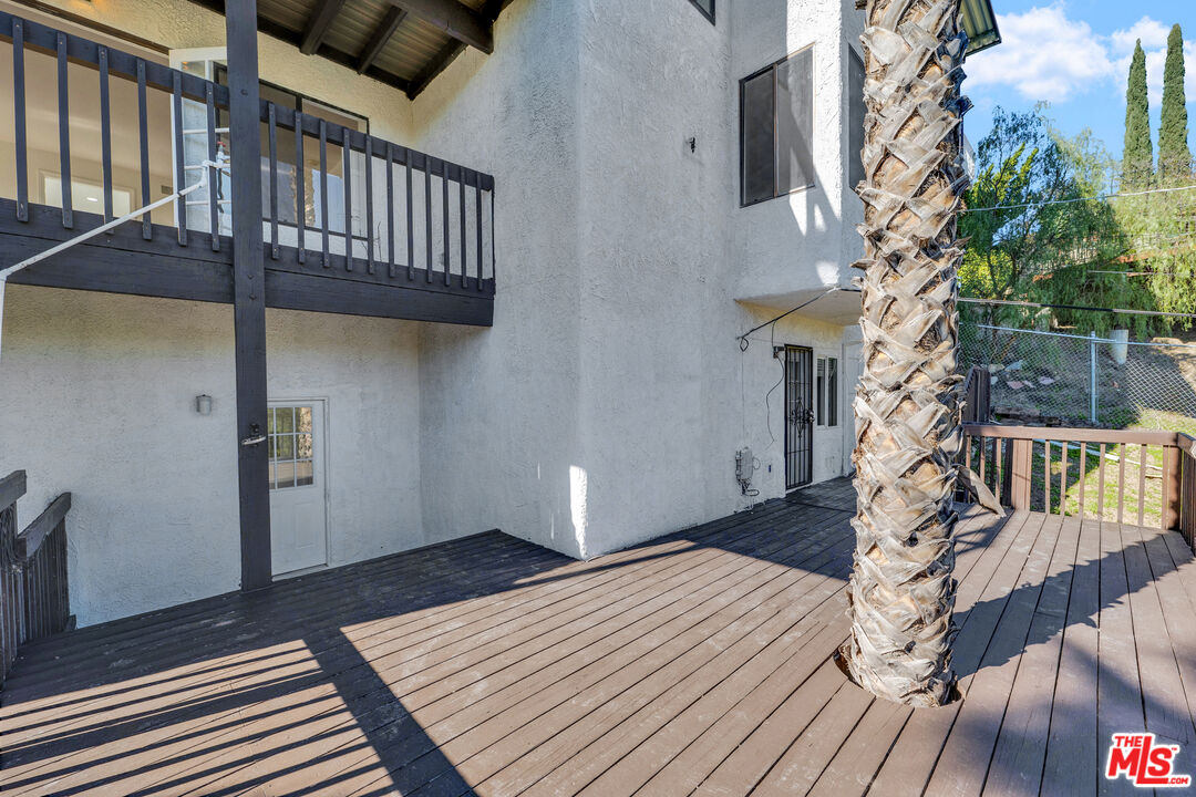 4912 Llano Dr